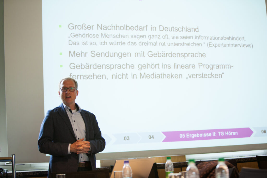Prof. Dr. Ingo Bosse bei seinem Vortrag Ingo Bosse